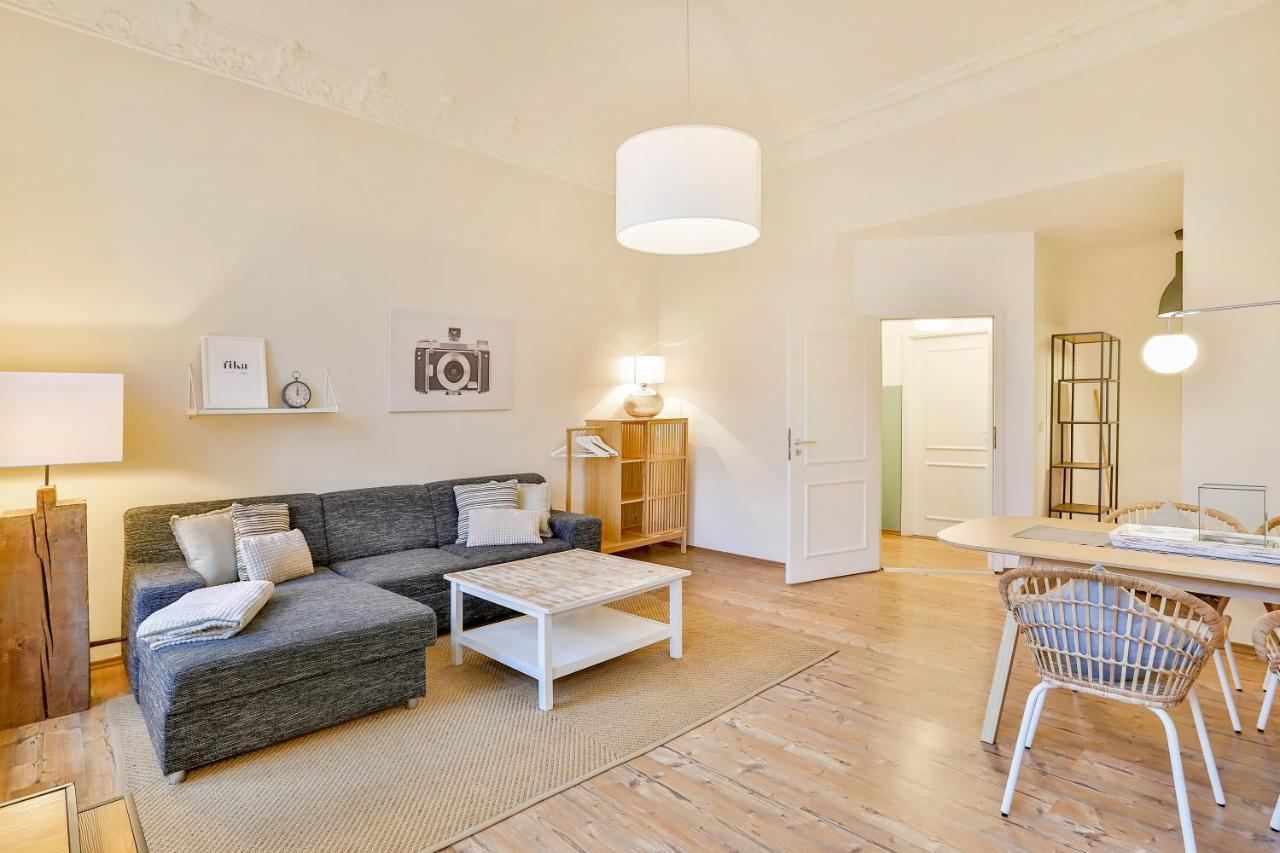 Apartments Am Bahnhof شترالسوند المظهر الخارجي الصورة