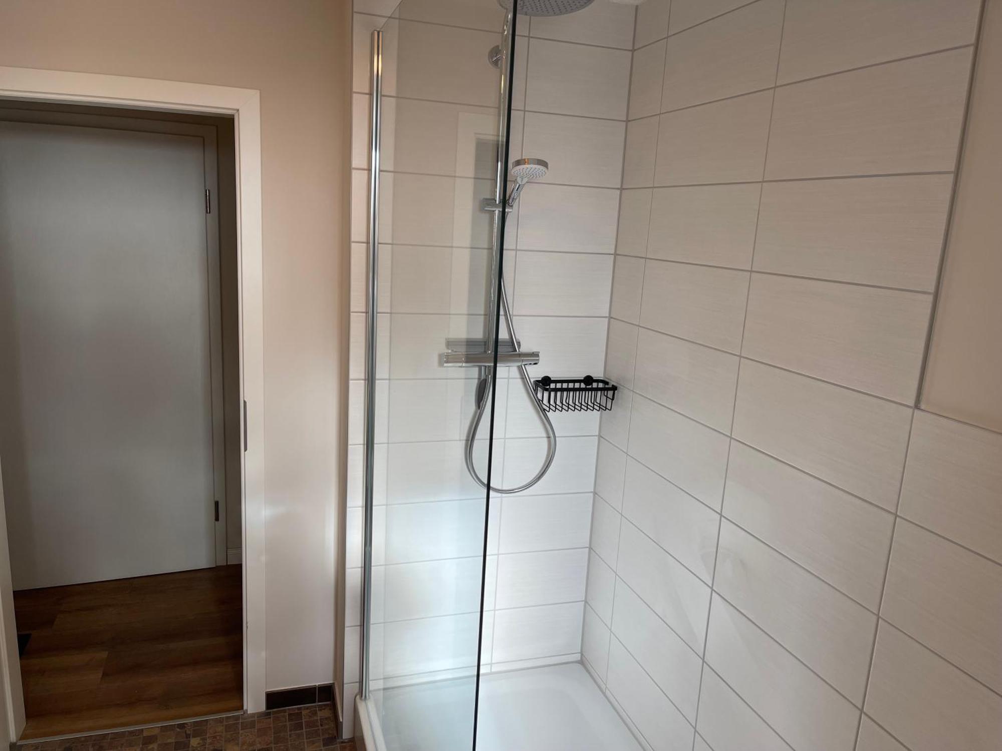 Apartments Am Bahnhof شترالسوند الغرفة الصورة