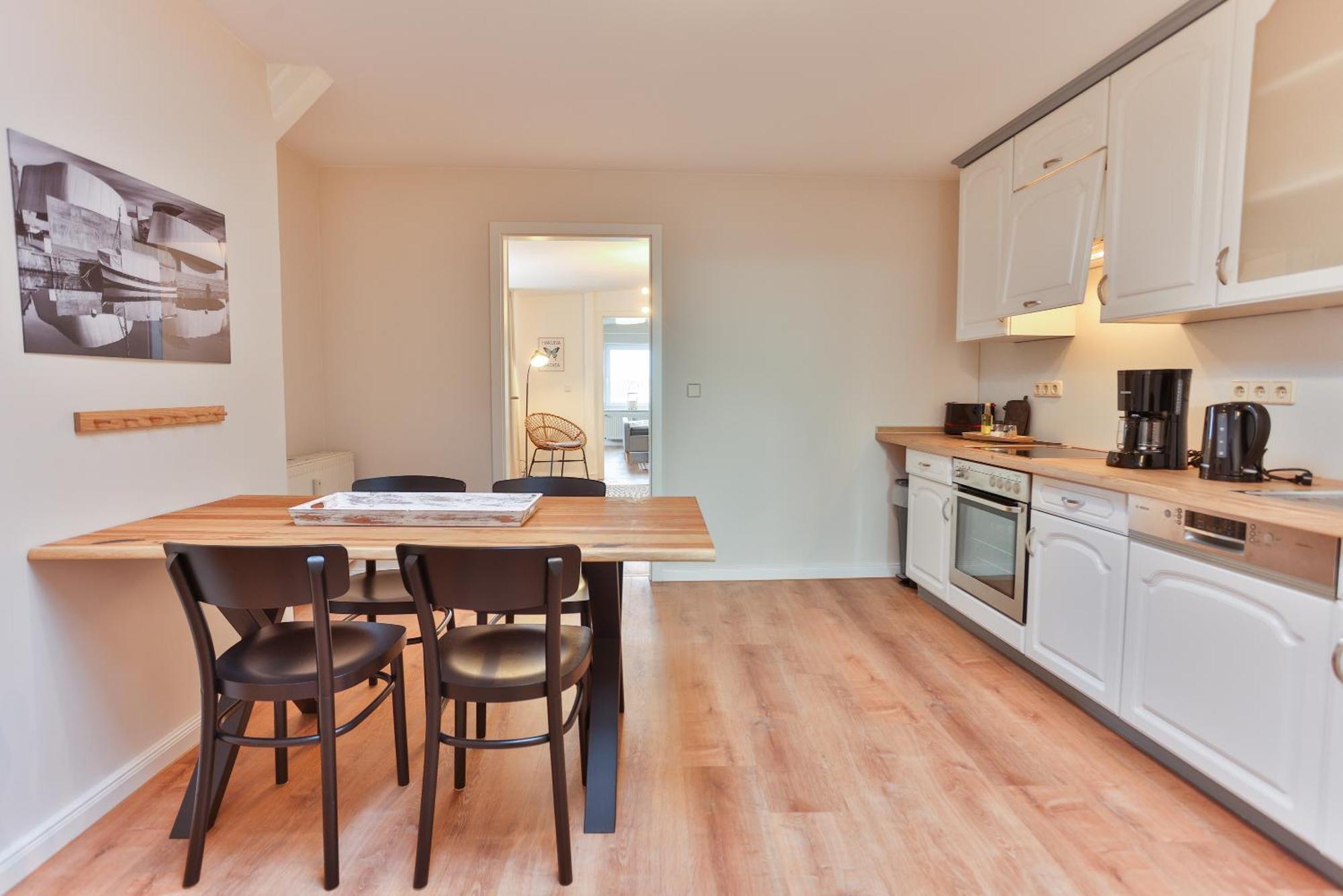 Apartments Am Bahnhof شترالسوند الغرفة الصورة