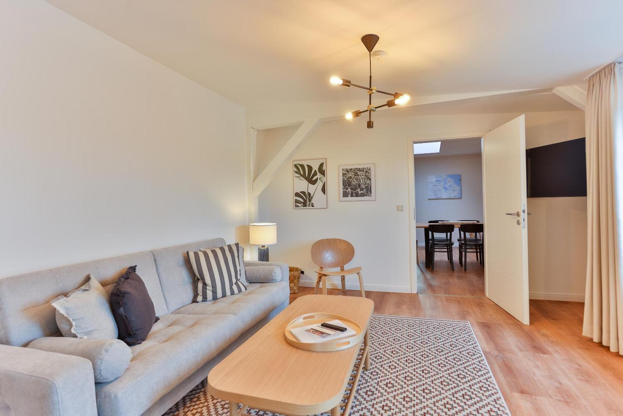 Apartments Am Bahnhof شترالسوند الغرفة الصورة