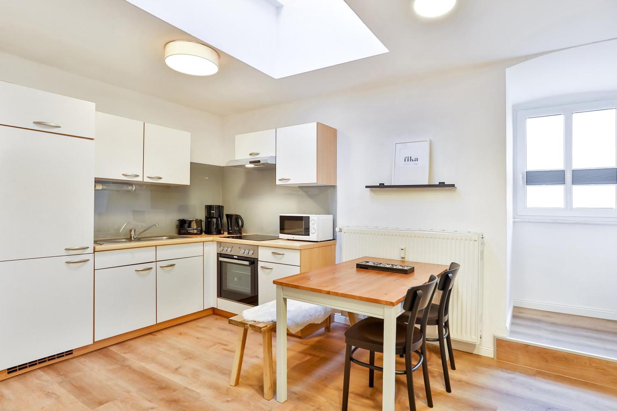 Apartments Am Bahnhof شترالسوند الغرفة الصورة