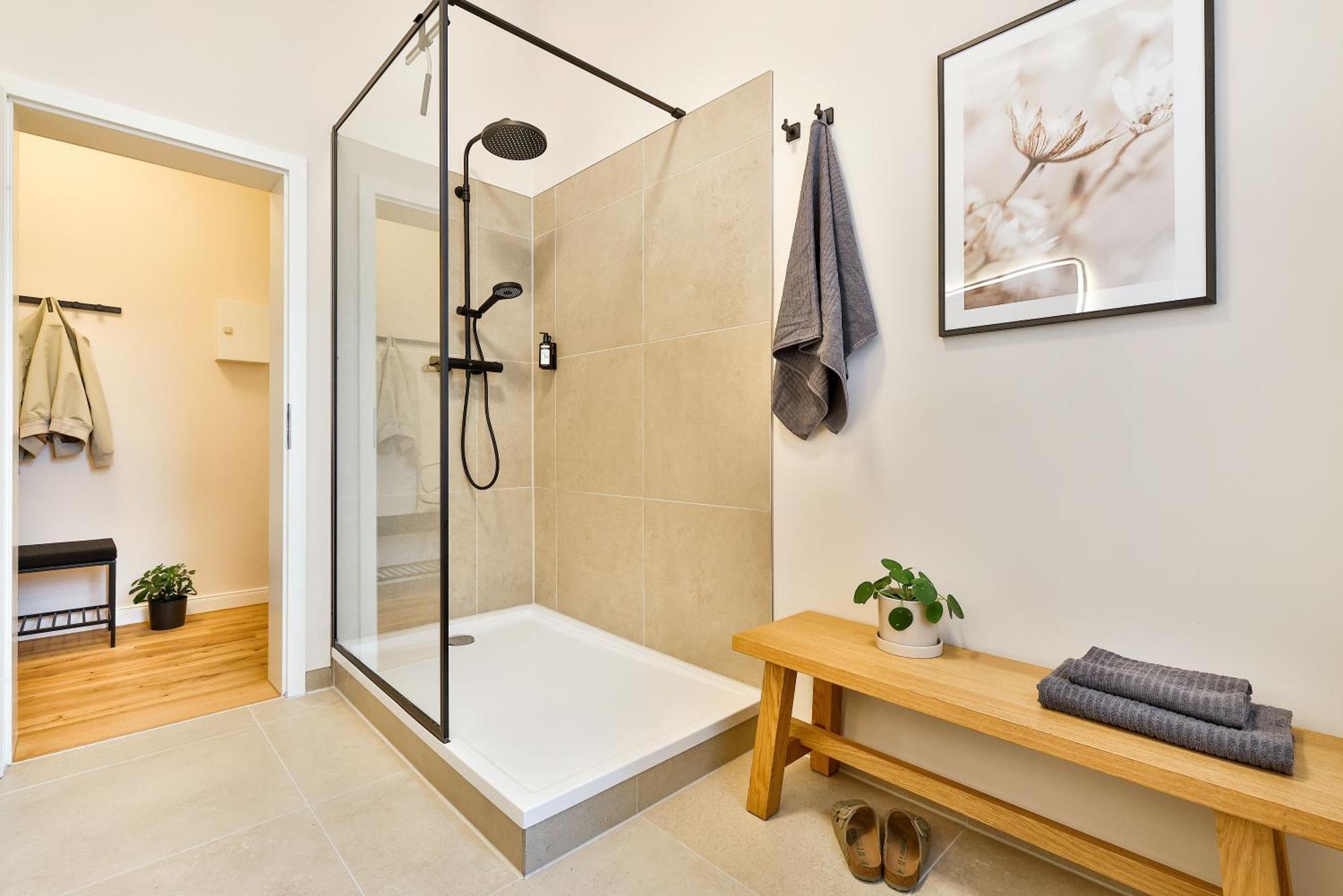Apartments Am Bahnhof شترالسوند المظهر الخارجي الصورة