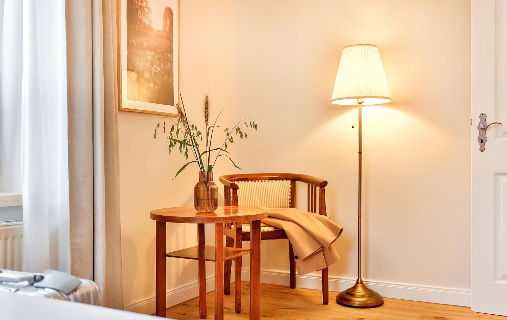 Apartments Am Bahnhof شترالسوند المظهر الخارجي الصورة